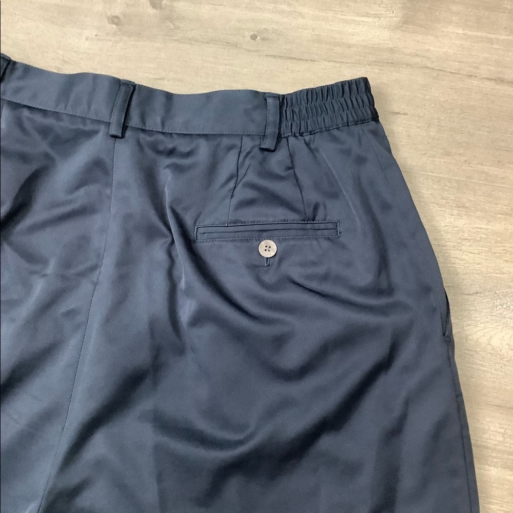 Women's Antigua Michigan Wolverines 12 L Large Shorts Khakis Chino Pleated Blue - Picture 6 of 7